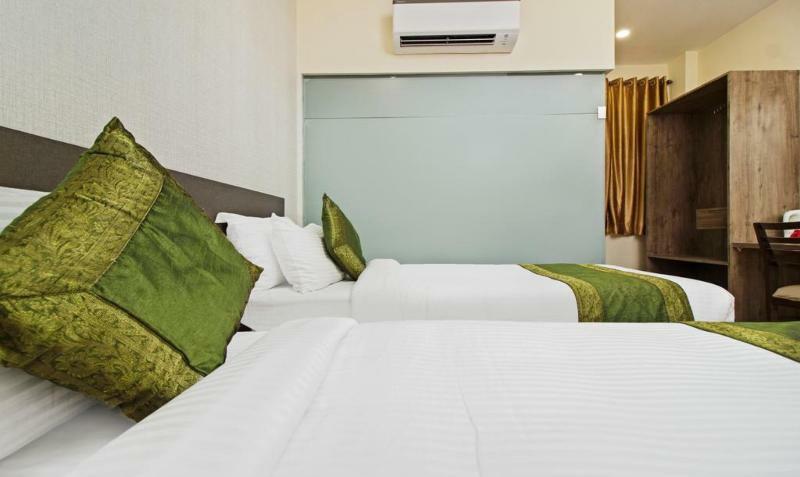 Ocean Suites Hotel ムンバイ エクステリア 写真