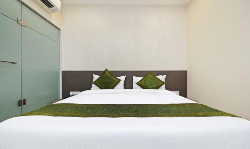 Ocean Suites Hotel ムンバイ エクステリア 写真