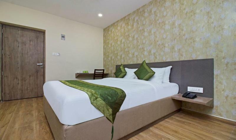 Ocean Suites Hotel ムンバイ エクステリア 写真