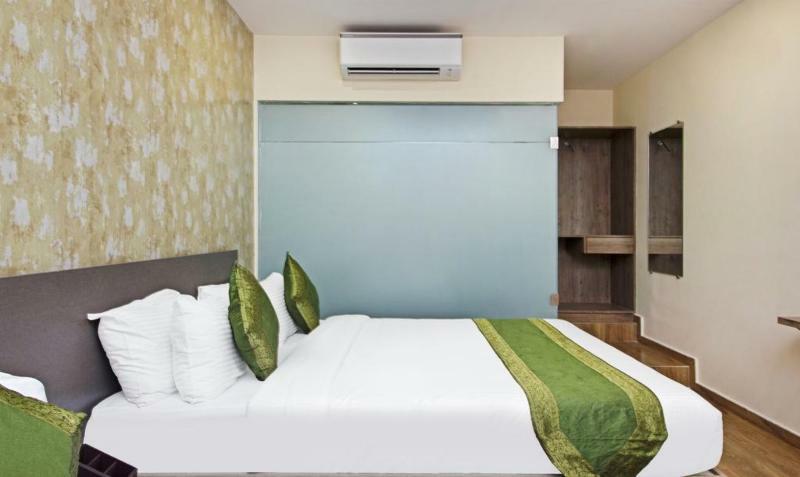 Ocean Suites Hotel ムンバイ エクステリア 写真