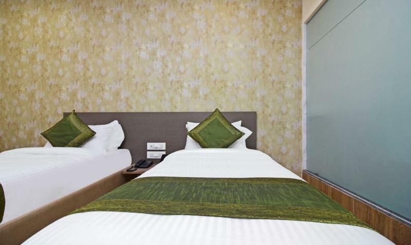 Ocean Suites Hotel ムンバイ エクステリア 写真