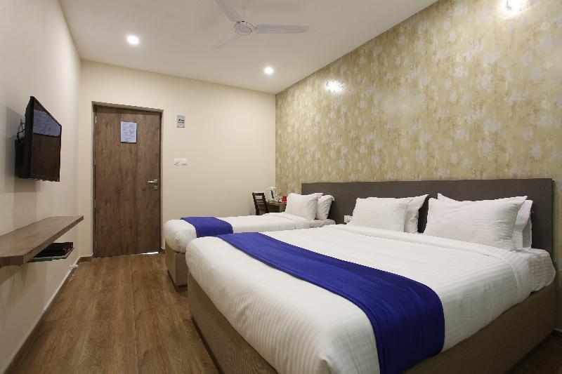 Ocean Suites Hotel ムンバイ エクステリア 写真