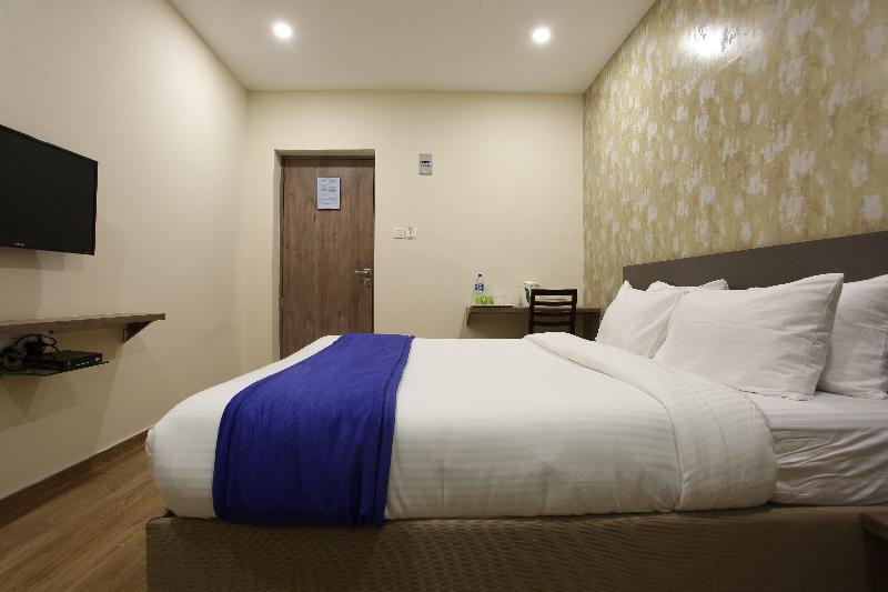 Ocean Suites Hotel ムンバイ エクステリア 写真